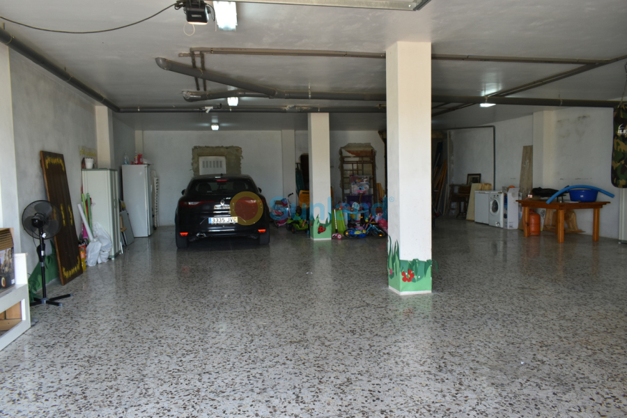 Вторичка - h - Algorfa