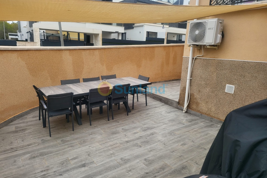 Använda fastigheter - Villa - Orihuela Costa - Villamartin