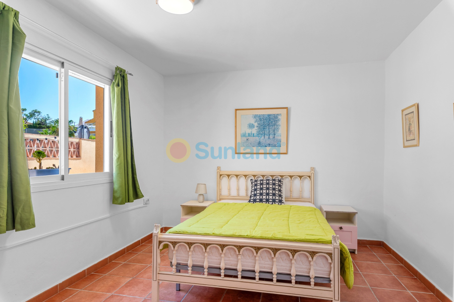 Resale - Villa - Alfas del Pi - Alfas Del Pi