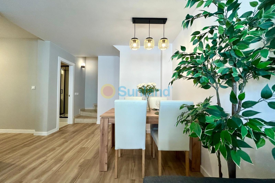 Resale - Terraced house - Orihuela - Urbanización Perla del Mar