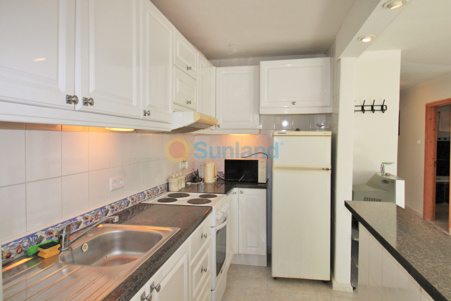 Resale - Townhouse - Villamartin