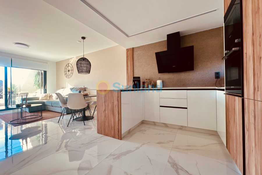 Resale - Apartment - Guardamar del Segura - El Raso