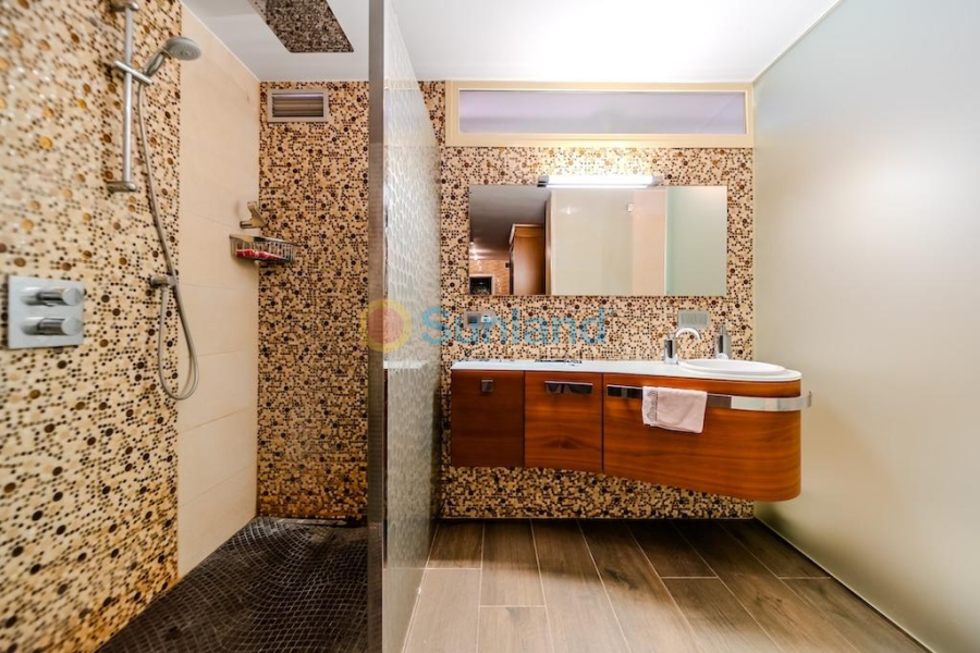 Segunda mano - V - Torrevieja - Torre la mata