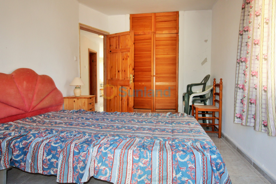 Resale - Townhouse - Villamartin