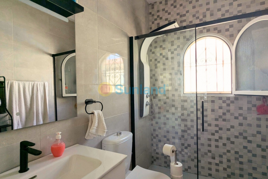 Segunda mano - Detached Villa - Lo Crispín