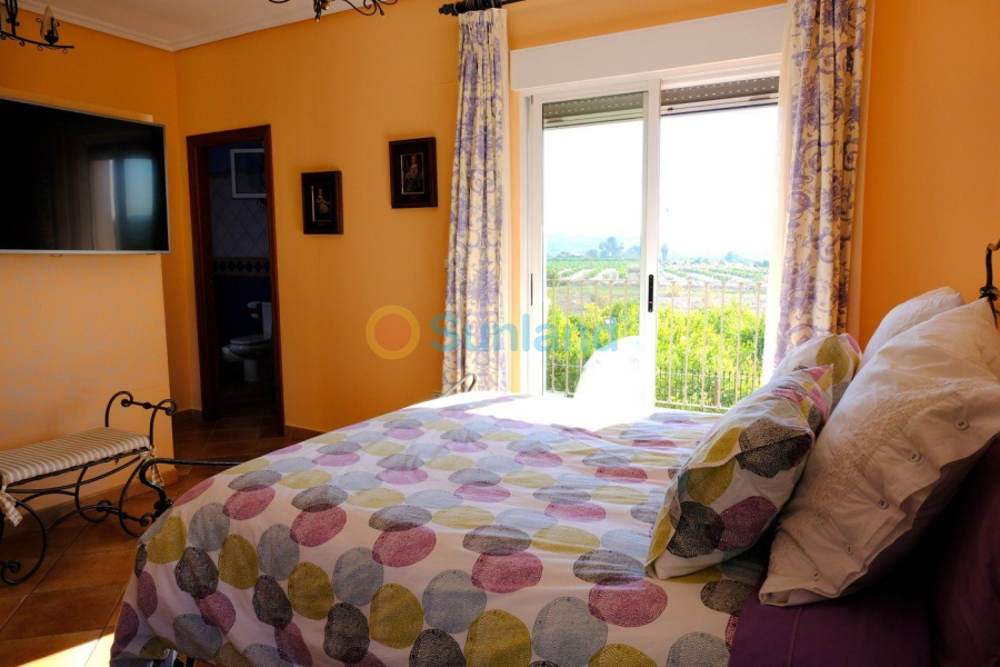 Segunda mano - Chalet - Orihuela