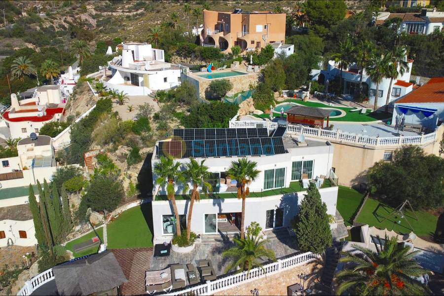 Resale - Villa - El Campello - 