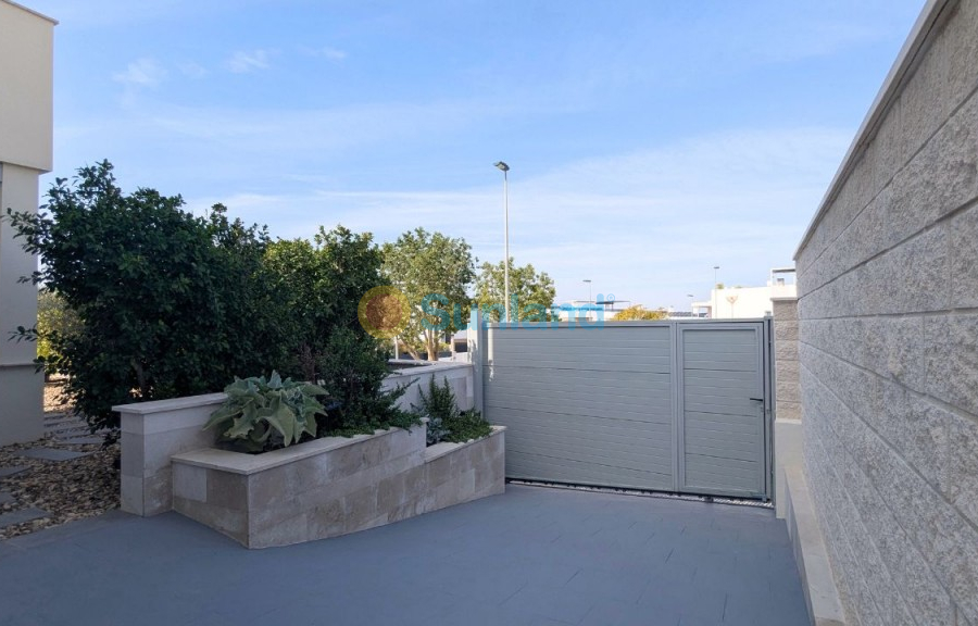 Resale - Detached Villa - Benijofar