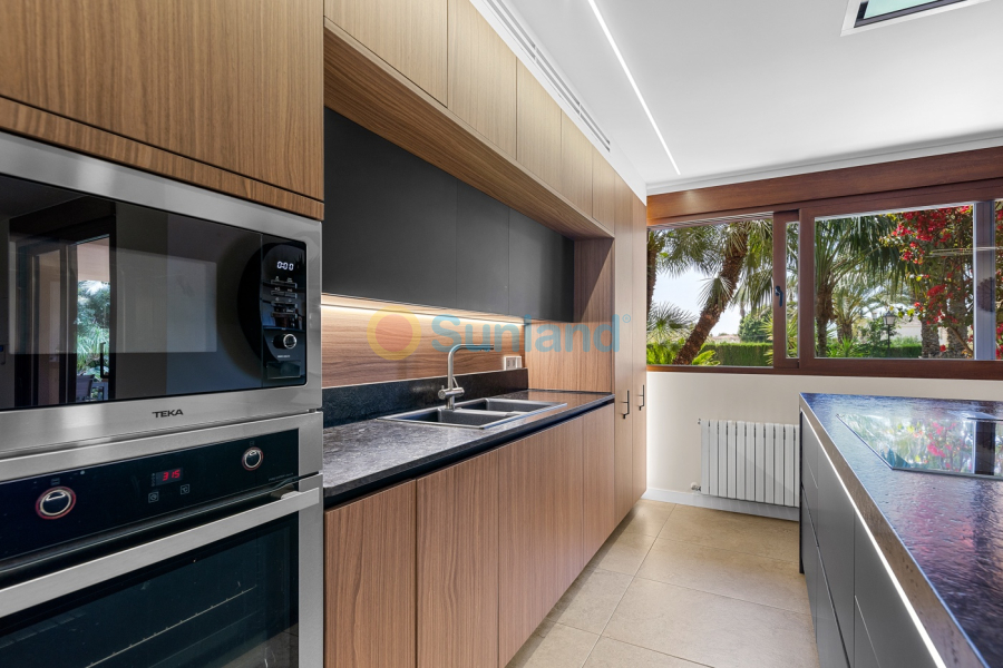 Resale - Villa - Elche - 