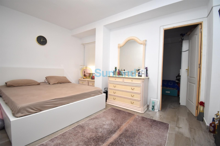 Resale - Apartment - Santa Pola - Center