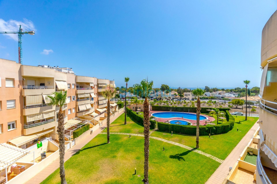 Resale - Apartment - Orihuela Costa - Altos de Campoamor