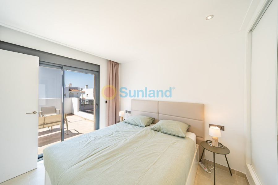 Вторичка - Bилла - Ciudad Quesada