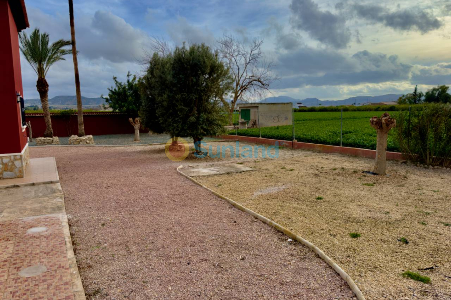 Resale - Country house - Orihuela