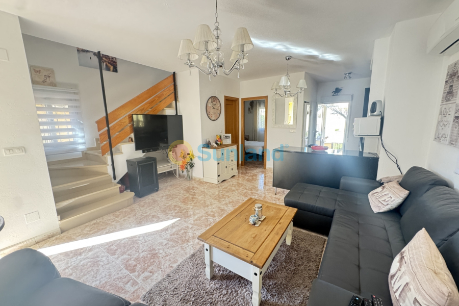 Använda fastigheter - Villa - Villamartin - Lomas del Golf