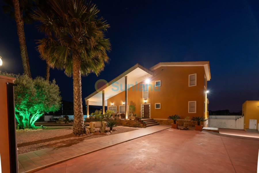 Segunda mano - Chalet - Orihuela