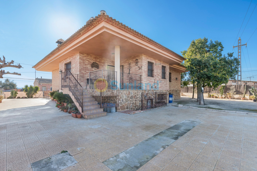 Resale - Country estate - Beniel - Carretera de Beniel