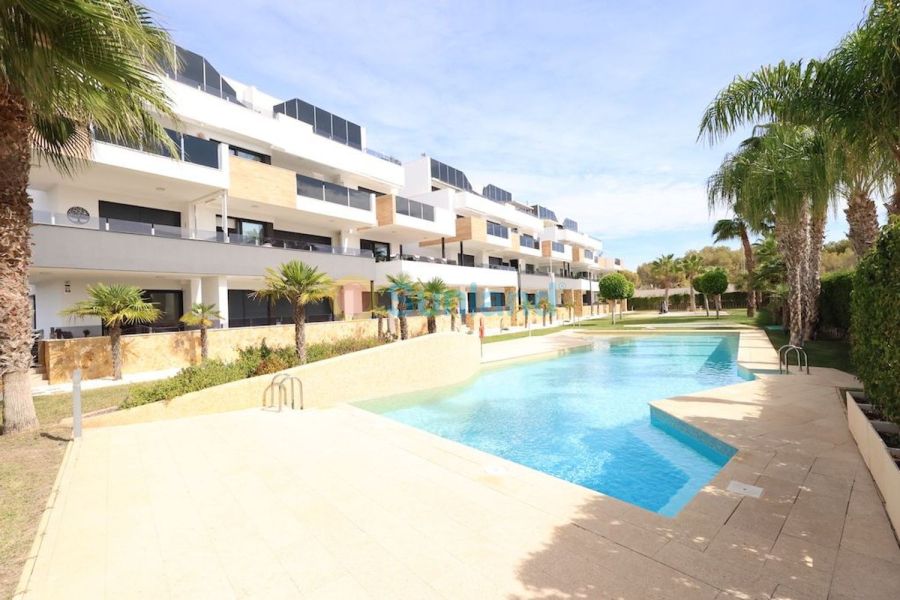Resale - Apartment - Orihuela Costa - 