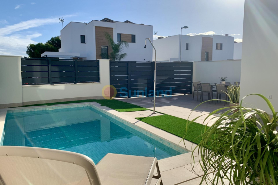 Nueva construcción  - Chalet - San Javier - Roda Golf