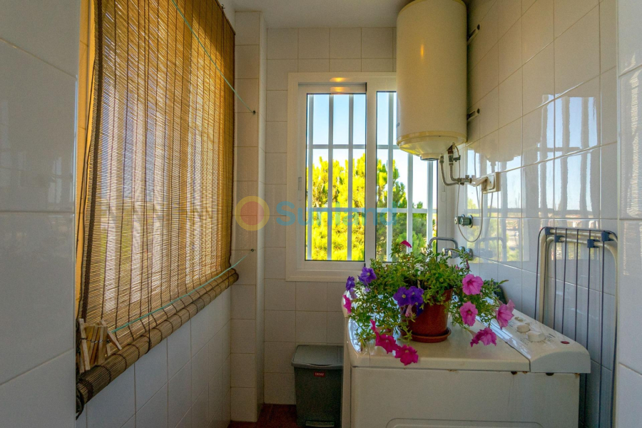 Resale - Apartment - Orihuela Costa - Altos de Campoamor