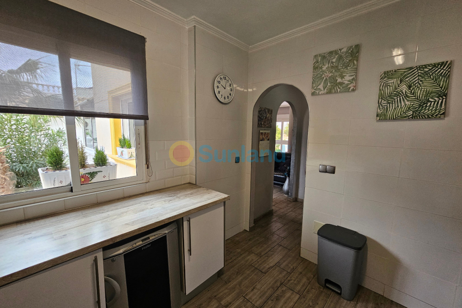 Använda fastigheter - Villa - Playa Flamenca - San Jose