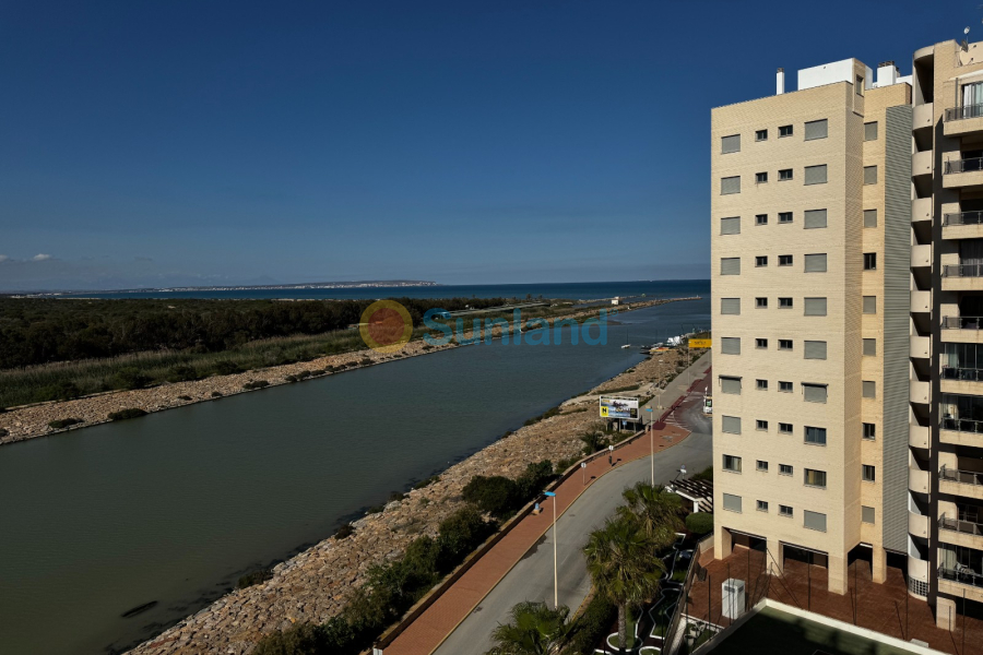 Segunda mano - Apartamento - Guardamar del Segura - Puerto Deportivo