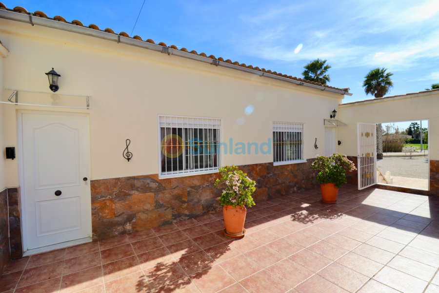 Resale - Country house - Catral