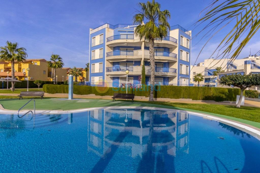 Resale - Apartment - Orihuela Costa - Campoamor