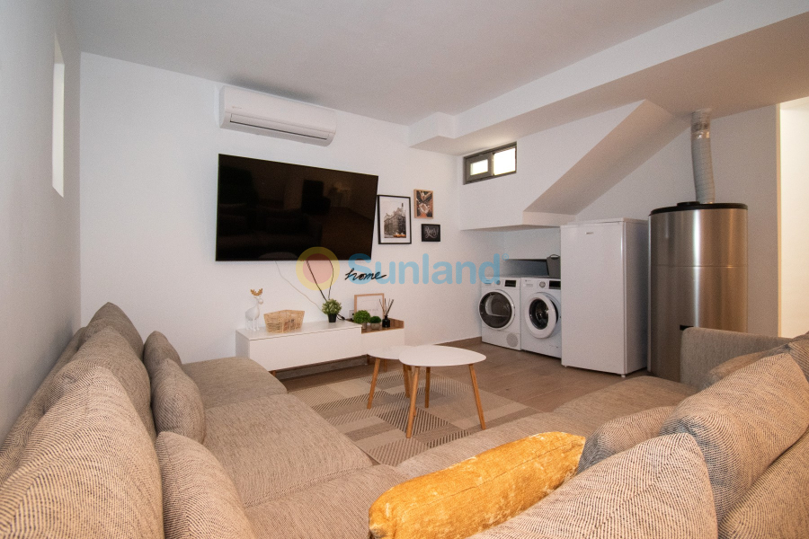 Använda fastigheter - Villa - Orihuela Costa - Villamartin