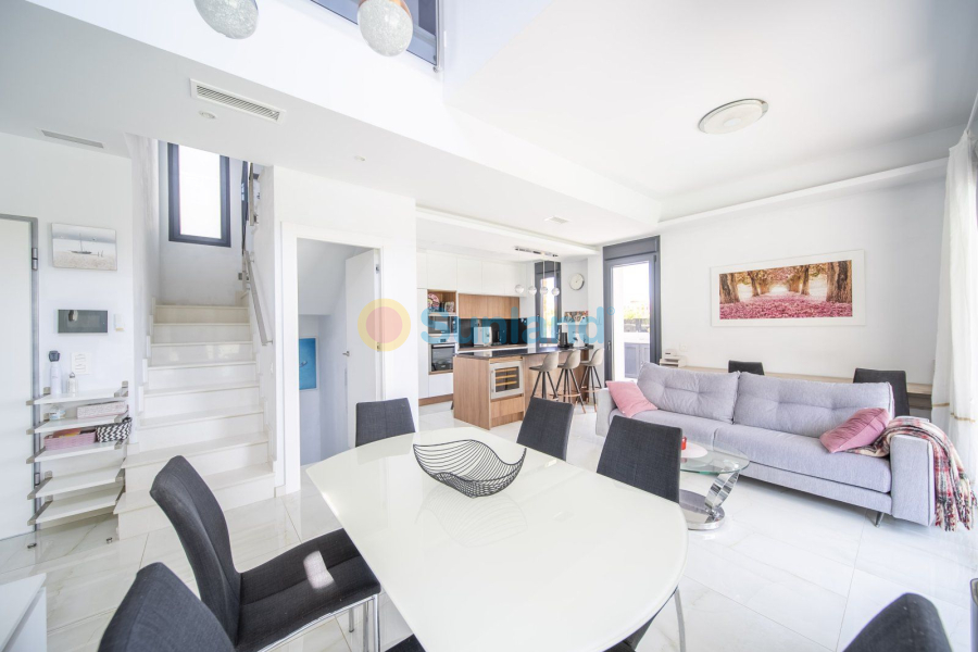 Brukte eiendommer - Villa - Orihuela Costa - Lomas De Cabo Roig