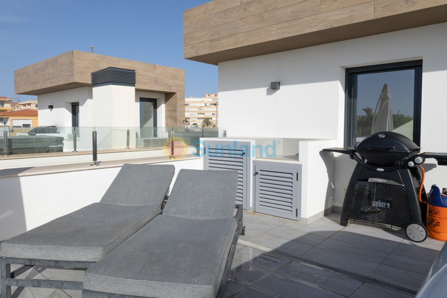 Nueva construcción  - Chalet - Torrevieja - La Mata