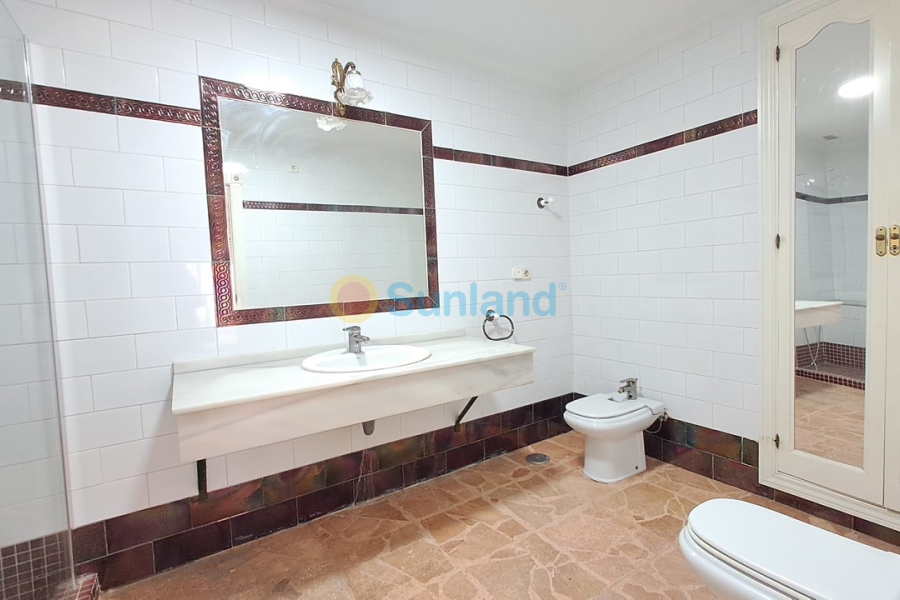 Segunda mano - A - Torrevieja