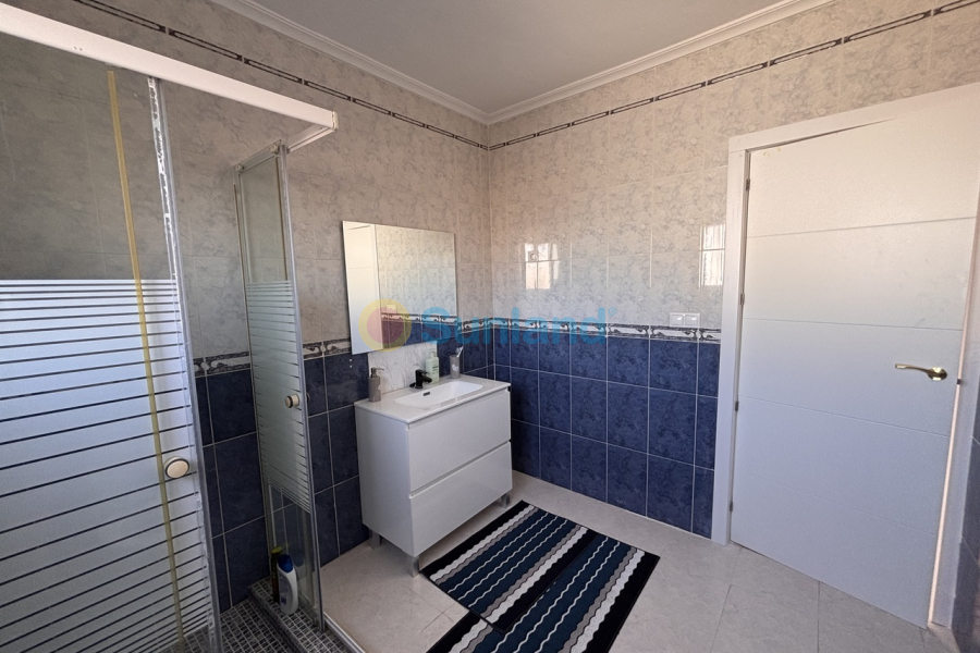 Brukte eiendommer - V - Benijofar