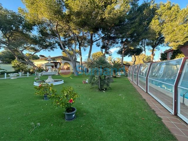 Resale - Villa - Orihuela Costa - Altos de Campoamor