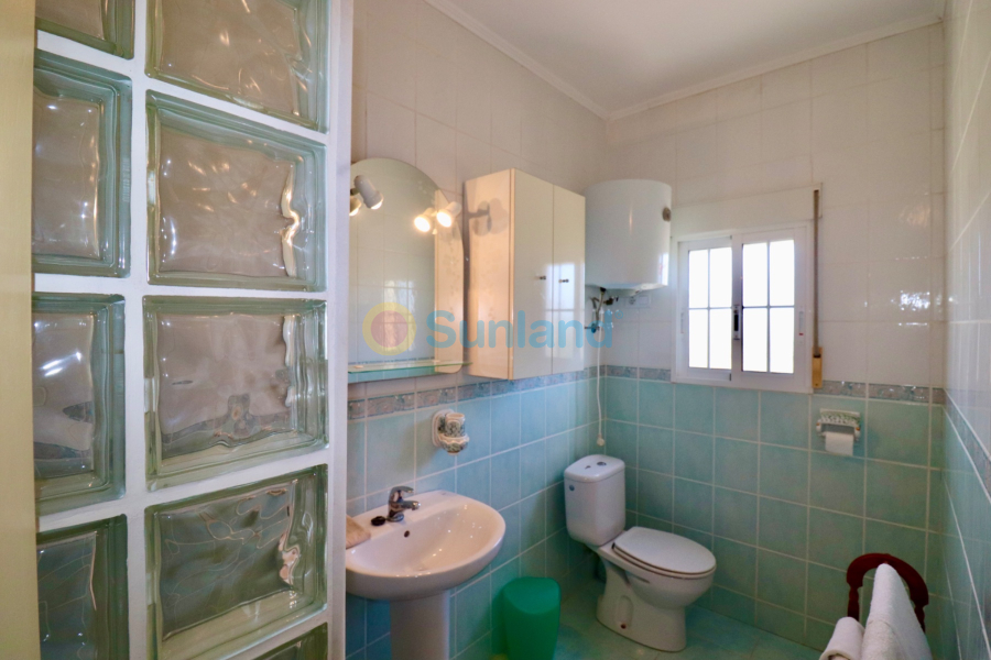 Resale - Country house - Catral