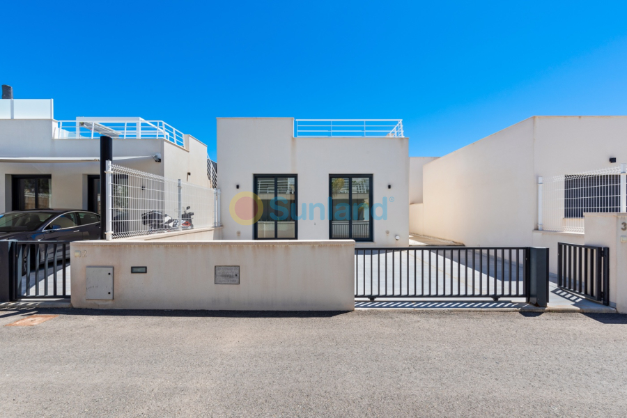 Resale - Villa - San Miguel de Salinas - Costa Blanca