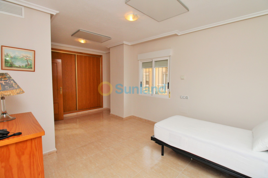 Använda fastigheter - Villa - Cabo Roig