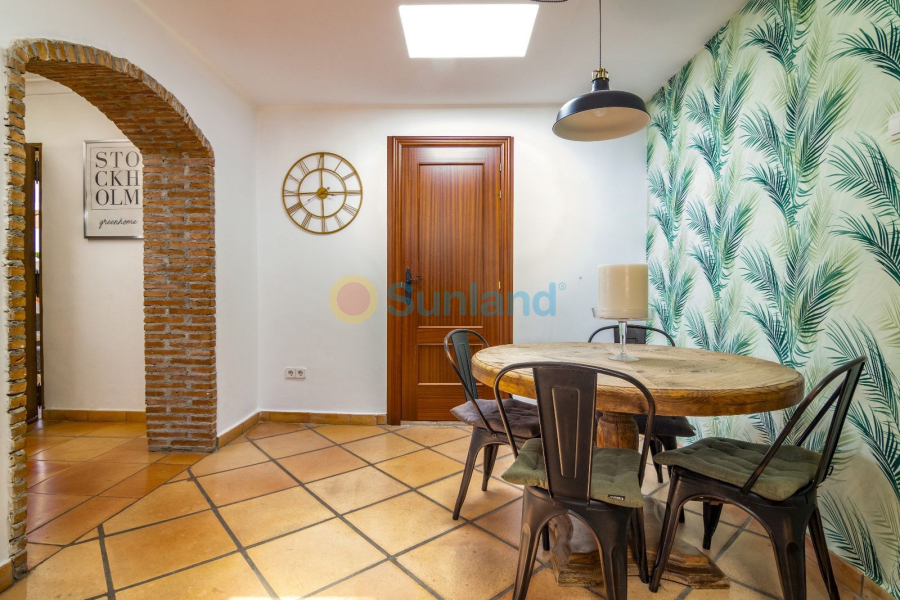 Använda fastigheter - Villa - Benahavis - La Quinta