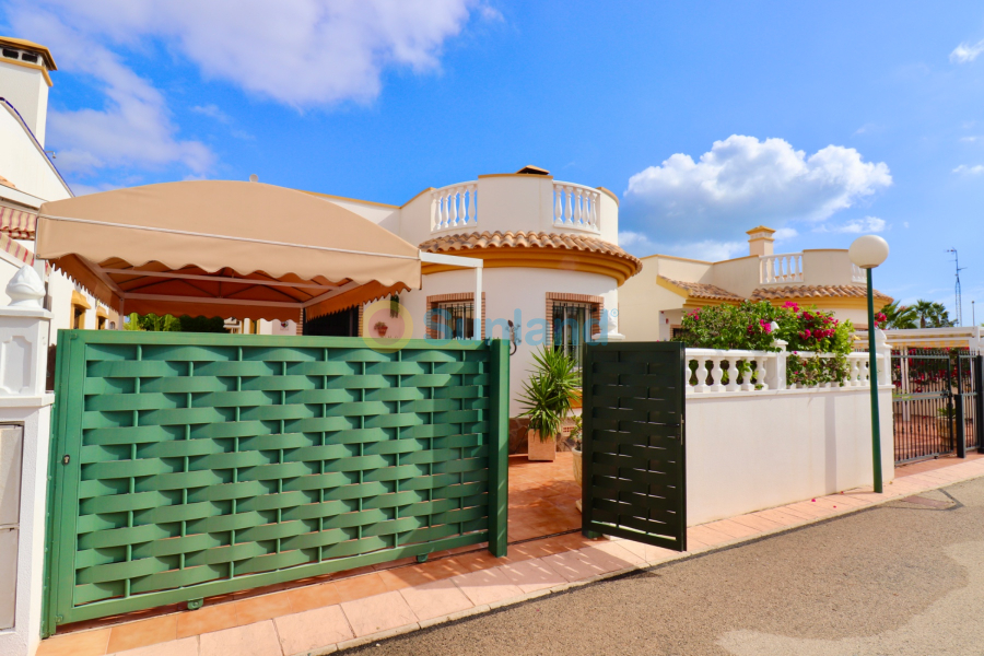 Resale - Villa - Guardamar del Segura - El Raso