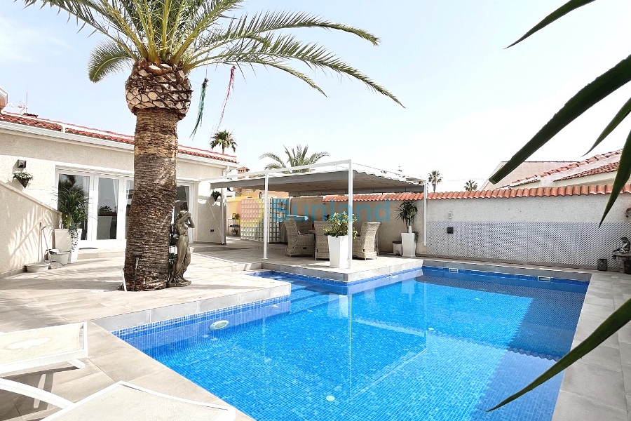 Brukte eiendommer - Detached Villa - Ciudad Quesada - Central Quesada