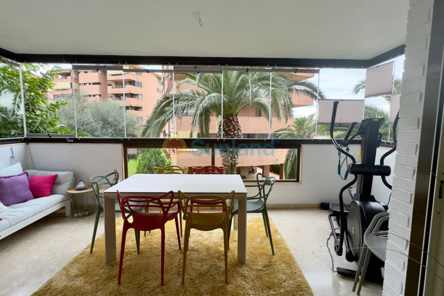 Segunda mano - Apartamento - Alicante - Vistahermosa