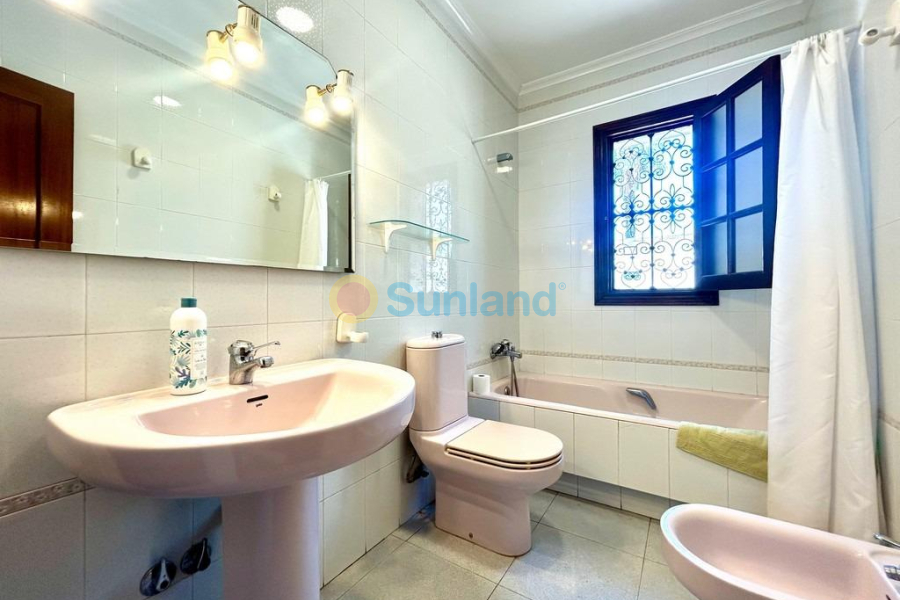 Brukte eiendommer - Villa - Orihuela Costa - La Zenia