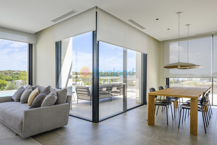 Resale - V - Las Colinas Golf Resort