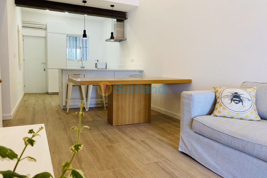 Segunda mano - B - Playa Flamenca