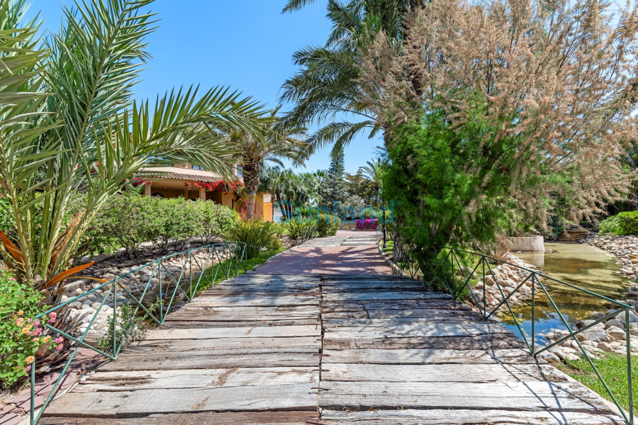 Resale - Villa - Elche - 