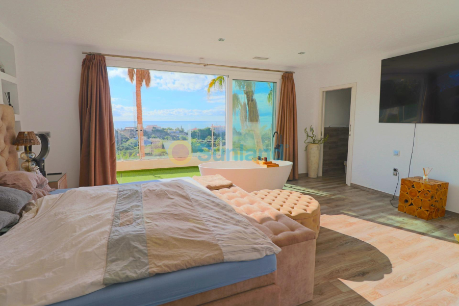 Resale - Villa - El Campello - 