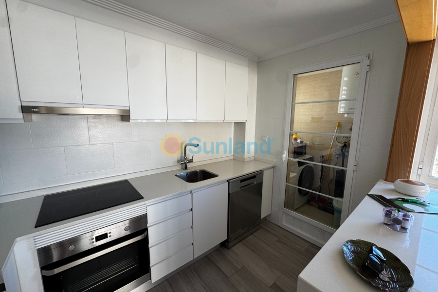 Segunda mano - Apartamento - Guardamar del Segura - Puerto Deportivo