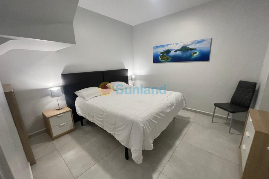 Använda fastigheter - Villa - Orihuela Costa - Villamartin