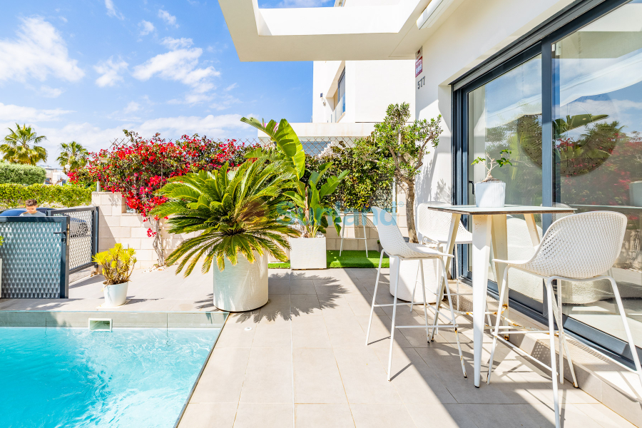 Segunda mano - Casa de Pueblo - Orihuela Costa - PAU 26