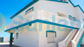 Resale - Villa - La Manga del Mar Menor - 