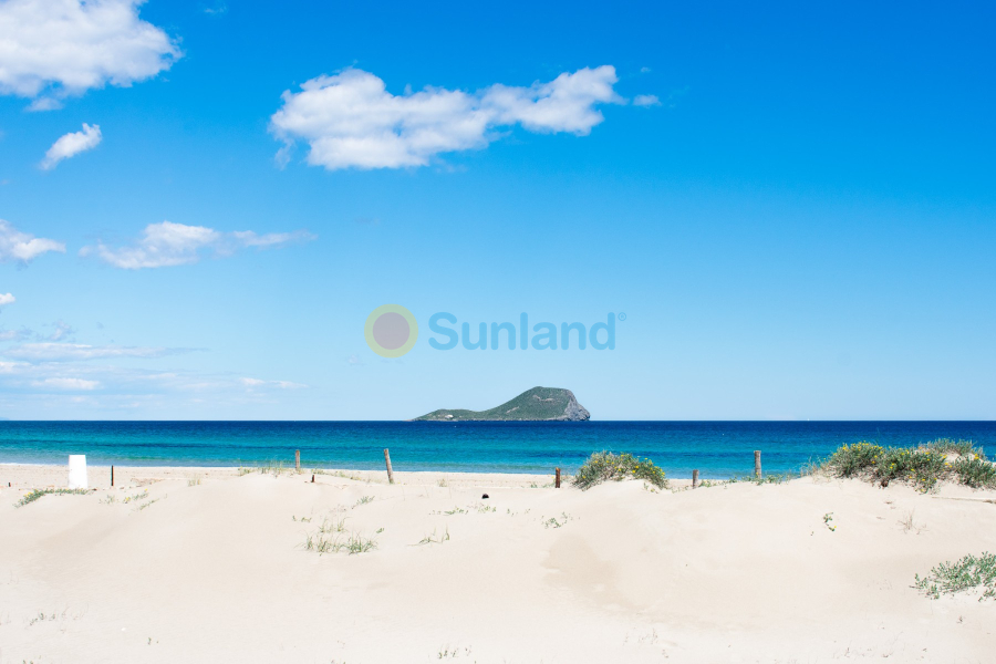 Resale - Villa - La Manga del Mar Menor - 